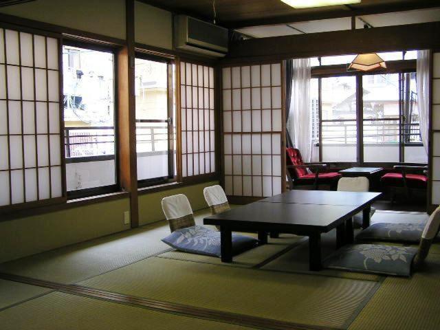 Kadoya Hotell Yamanouchi  Rum bild